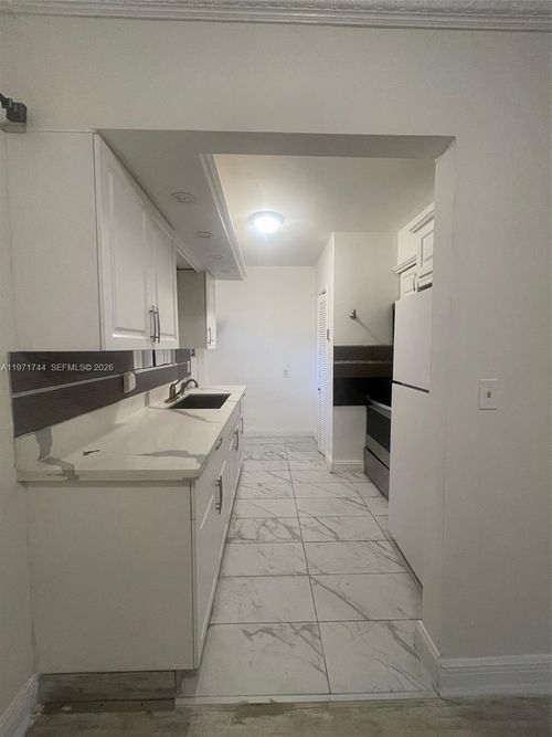 121 Ne 169th Ter, North Miami Beach, FL, 33162-1753 | Card Image