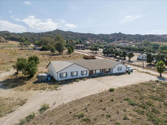 44-hdrephoto.com-31521-jacinto-ave-aeria | Image 47