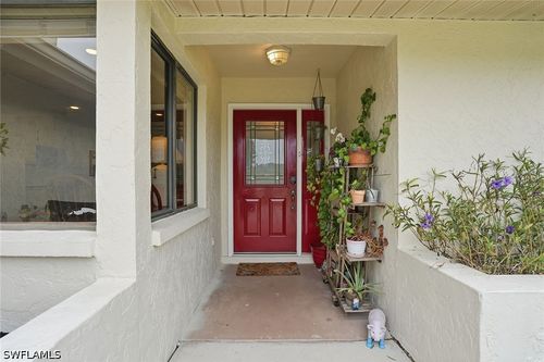 4581 Chippendale Dr, NAPLES, FL, 34112-5260 | Card Image