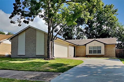 6823 Harpers Dr, Richmond, TX, 77469-5950 | Card Image