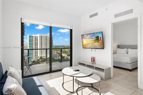 1701-239 Sw 9th St, Miami, FL, 33130 | Card Image