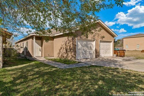 1-7379 Longing Trl, San Antonio, TX, 78244-2204 | Card Image