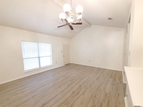 apt-7-5222 Butter Creek Ln, Baton Rouge, LA, 70809-0600 | Card Image