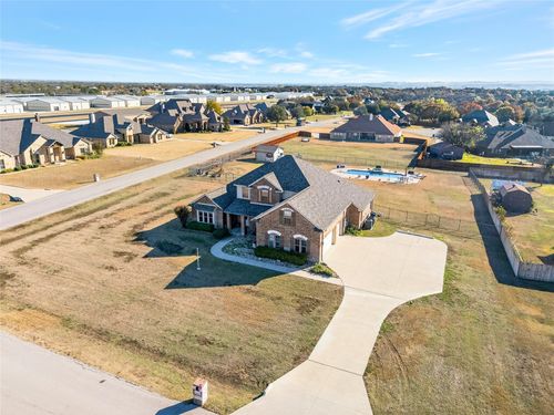 150 Austen Dr, Weatherford, TX, 76087-7303 | Card Image