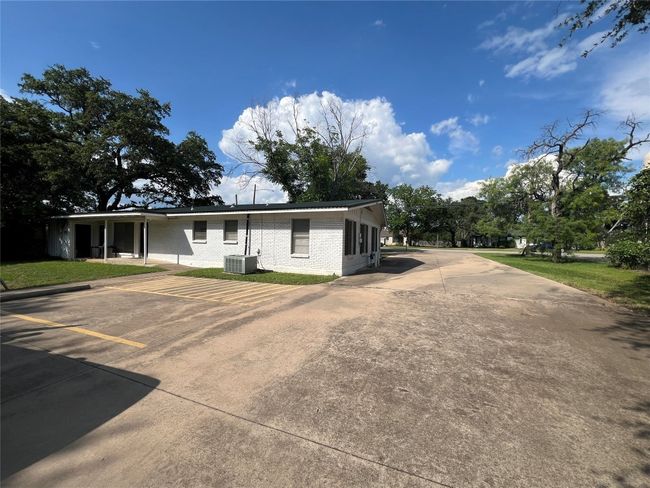 1612 Williams Dr, Home with 0 bedrooms, 0 bathrooms and null parking in Georgetown TX | Image 4