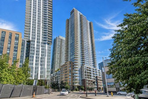 1505n-583 Battery St, Seattle, WA, 98121-1977 | Card Image