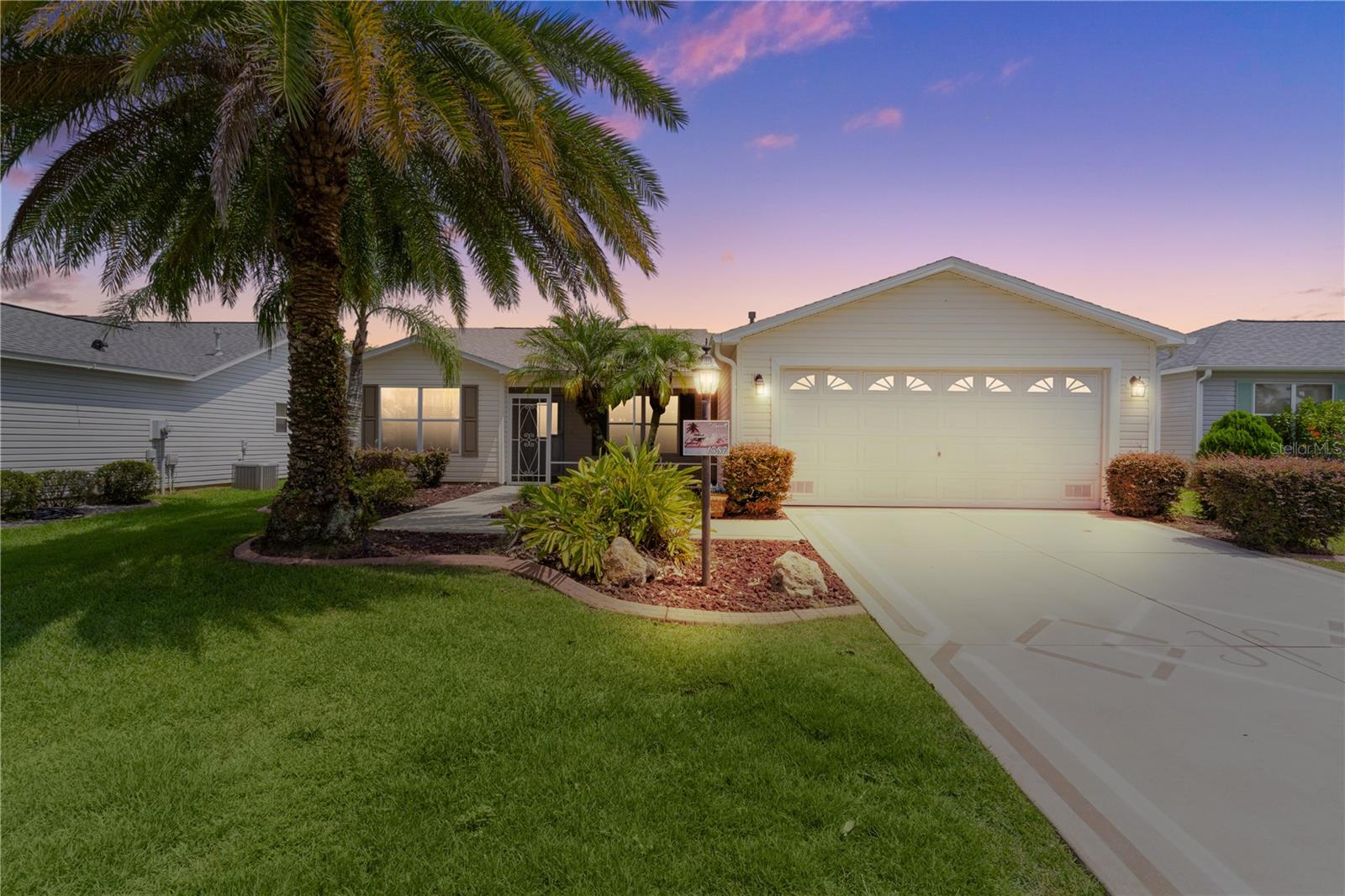 Walterboro Ln, The Villages, FL 32162