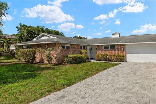 4071 E River Dr, FORT MYERS, FL, 33916-2833 | Card Image