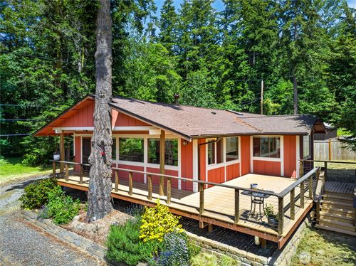 17261 Golden View Ave, La Conner, WA, 98257-9317 | Card Image