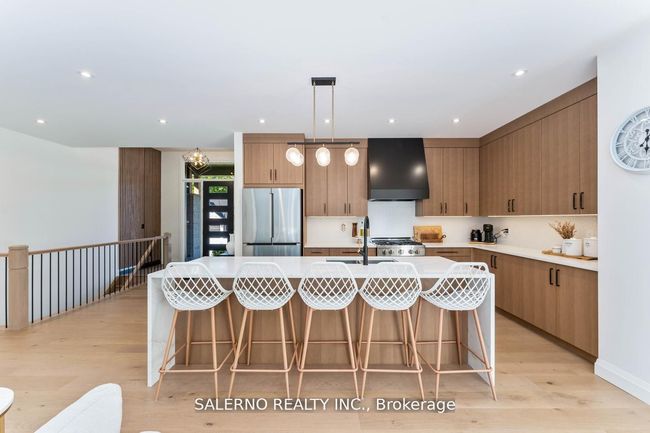 10 Jean Miller Crt, House other with 5 bedrooms, 4 bathrooms and 6 parking in Minesing ON | Image 7