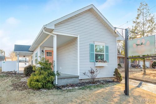 509 Pearl St, Godfrey, IL, 62035-2447 | Card Image