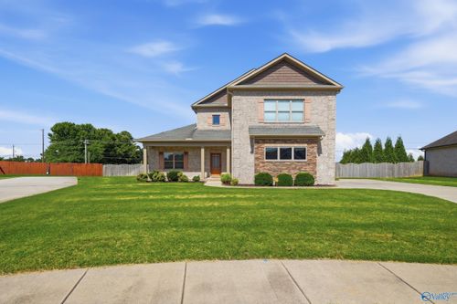 107 Patrick Acres Dr, Meridianville, AL, 35759-1824 | Card Image