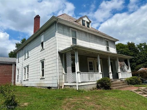 615 Wooster St, Marietta, OH, 45750-1930 | Card Image