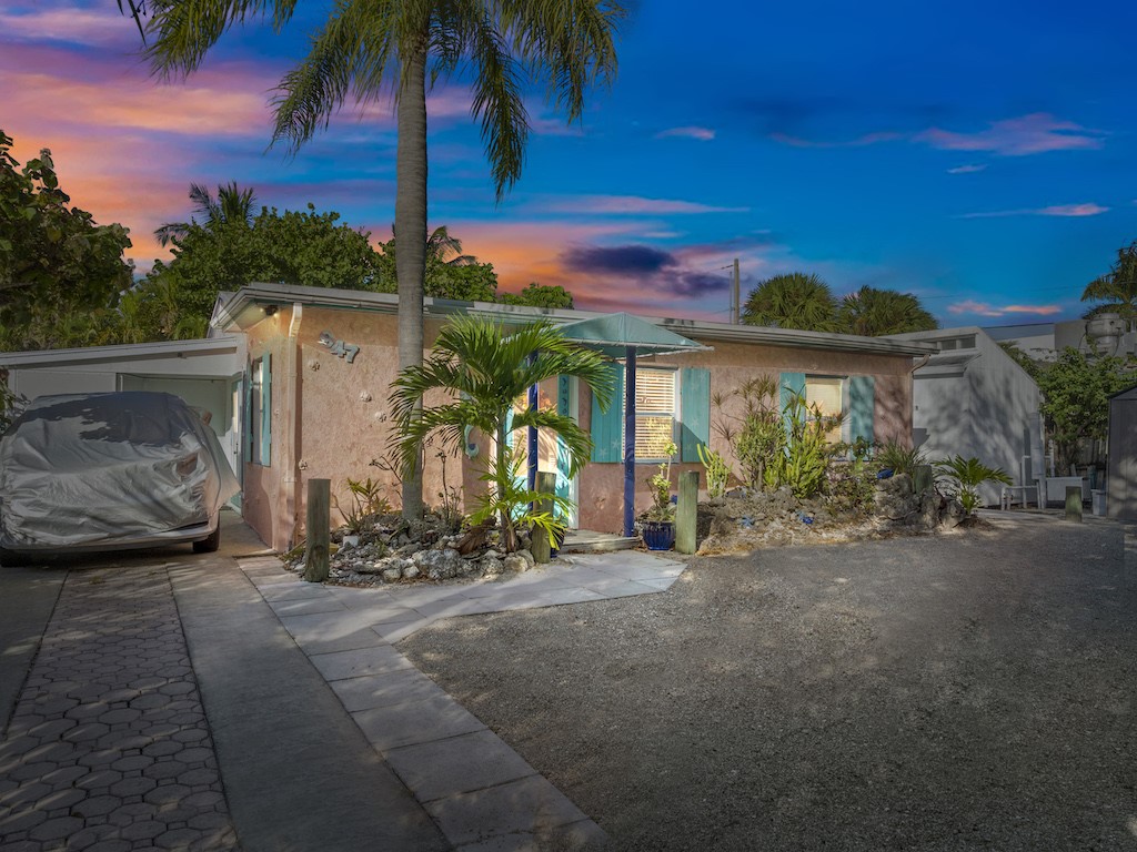 Sandpiper Ln, Vero Beach, FL 32963