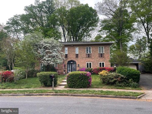 1502 Highwood Dr, MCLEAN, VA, 22101-5800 | Card Image