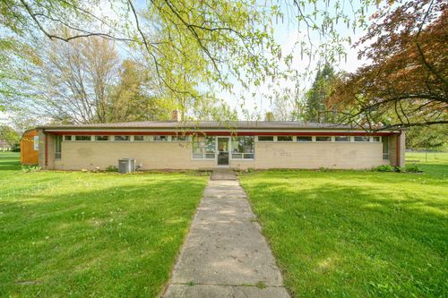 227 E State St, Hanover, MI, 49241-9814 | Card Image