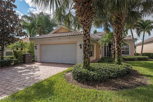 5032 Jarvis Ln, NAPLES, FL, 34119-9538 | Card Image