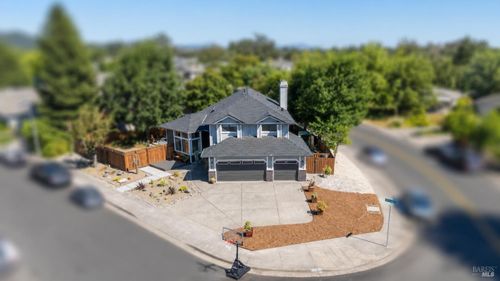 43 Anthony Court, Windsor, CA, 95492 | Card Image
