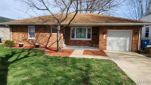 29 Lee St, Bethalto, IL, 62010-1506 | Card Image