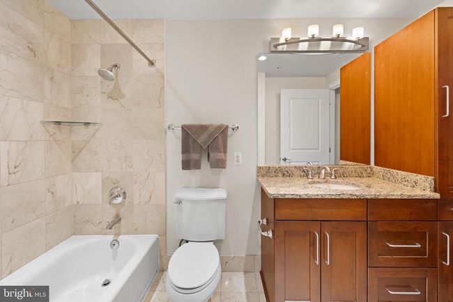 APT-213 - 8220 Crestwood Heights Dr, Condo with 1 bedrooms, 1 bathrooms and null parking in MCLEAN VA | Image 18
