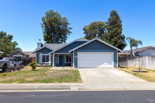 406 April Court, Vacaville, CA, 95687 | Card Image
