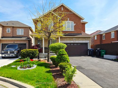 33 Atira Ave, Brampton, ON, L7A3V1 | Card Image