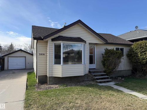 5016 53 St, Barrhead, AB, T7N1E8 | Card Image