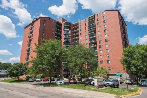 313-6500 Woodlake Drive, Richfield, MN, 55423 | Card Image