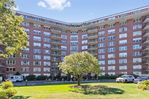 ph10-280 Boylston St, Chestnut Hill, MA, 02467-1912 | Card Image