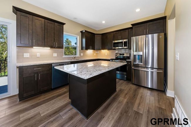1325 Copper Mountain Dr, House other with 3 bedrooms, 3 bathrooms and 3 parking in Crescent IA | Image 12