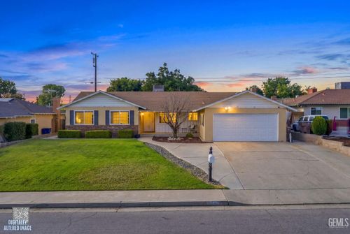 2506 Driller Avenue, Bakersfield, CA, 93306 | Card Image