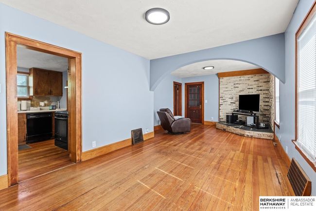 929 Main St, House other with 2 bedrooms, 1 bathrooms and 1 parking in Seward NE | Image 4