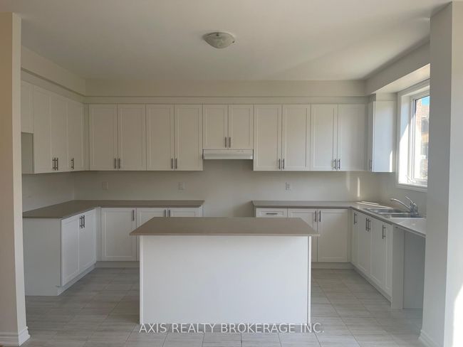 73 Lawrence D Pridham Avenue, House other with 4 bedrooms, 4 bathrooms and 2 parking in New Tecumseth ON | Image 6