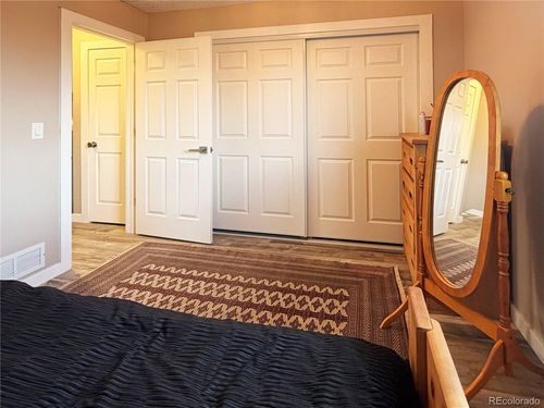 3564 S Pitkin Cir, Aurora, CO, 80013-3017 | Card Image
