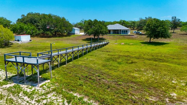 125 Hilltop Cir, House other with 3 bedrooms, 3 bathrooms and null parking in Mathis TX | Image 35