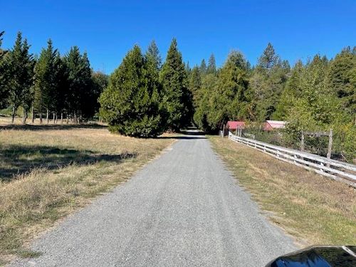 8000 Thompson Creek Rd, Williams, OR, 97544-2520 | Card Image