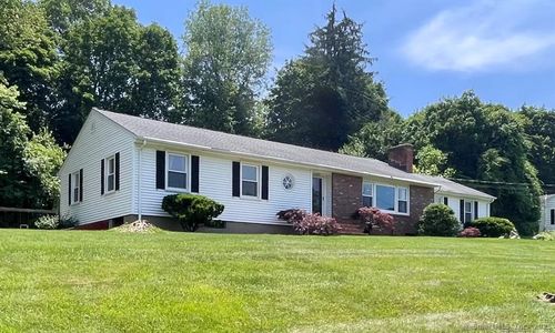 523 Overlook Dr, Orange, CT, 06477-2324 | Card Image