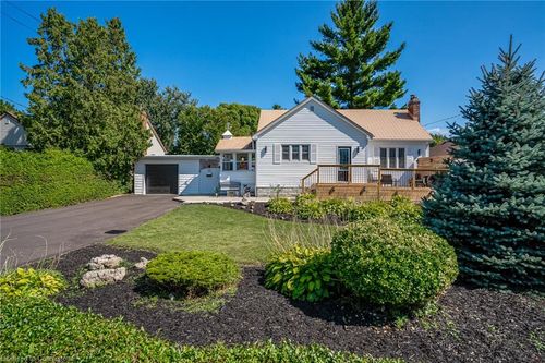540 Niagara St, Welland, ON, L3C1L8 | Card Image