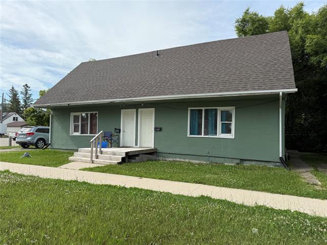 Commercial Sale in Selkirk