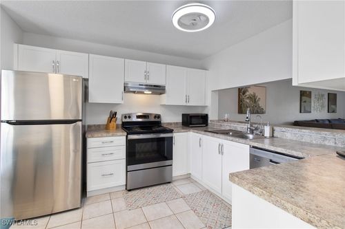 apt-f102-3705 Amberly Cir, NAPLES, FL, 34112-2825 | Card Image