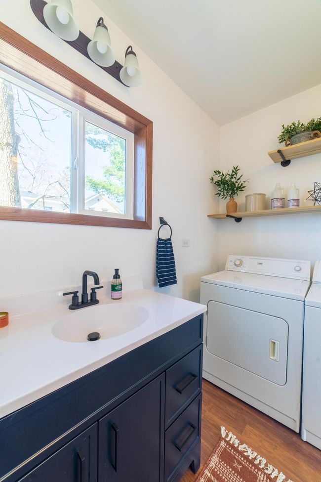 101 Commercial Ave N, House other with 3 bedrooms, 2 bathrooms and null parking in Sandstone MN | Image 14