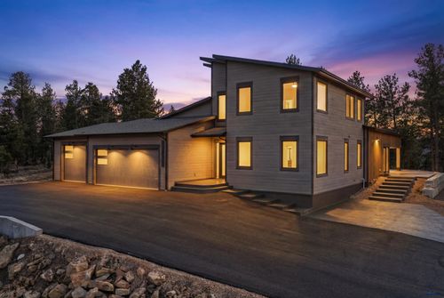 11829 Valley View Cir, Spearfish, SD, 57783-5000 | Card Image