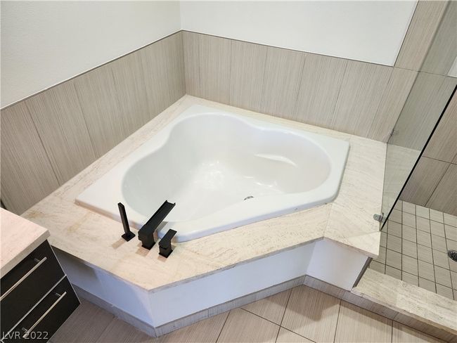 323 - 8925 W Flamingo Rd, Condo with 2 bedrooms, 2 bathrooms and null parking in Las Vegas NV | Image 13