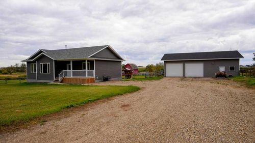 21057 Township Road 390, Erskine, AB, T0C1G0 | Card Image