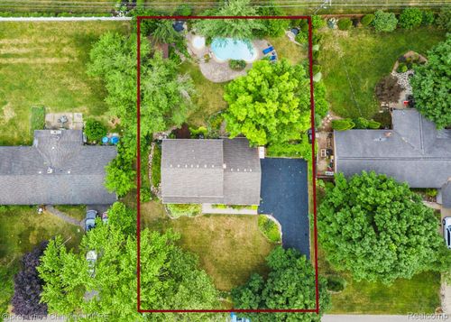 4247 Morningview Dr, Shelby Township, MI, 48316-3929 | Card Image