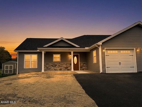 119 Red Tail Cir, Duncansville, PA, 16635-1922 | Card Image