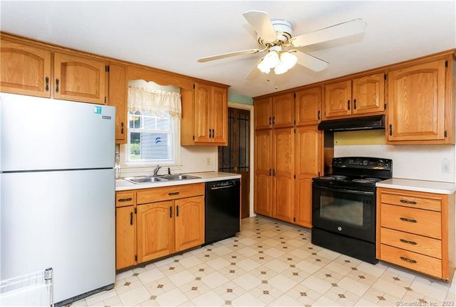 948 Hebron Ave, House other with 3 bedrooms, 2 bathrooms and 4 parking in Glastonbury CT | Image 10