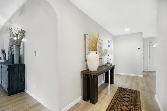 7 Corte De Canoncito, House other with 5 bedrooms, 4 bathrooms and null parking in Cedar Crest NM | Image 26