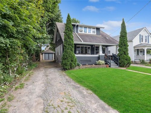 6370 High St, Niagara Falls, ON, L2G1N1 | Card Image