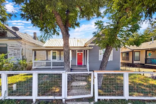 322 Indiana St, San Antonio, TX, 78210-1738 | Card Image